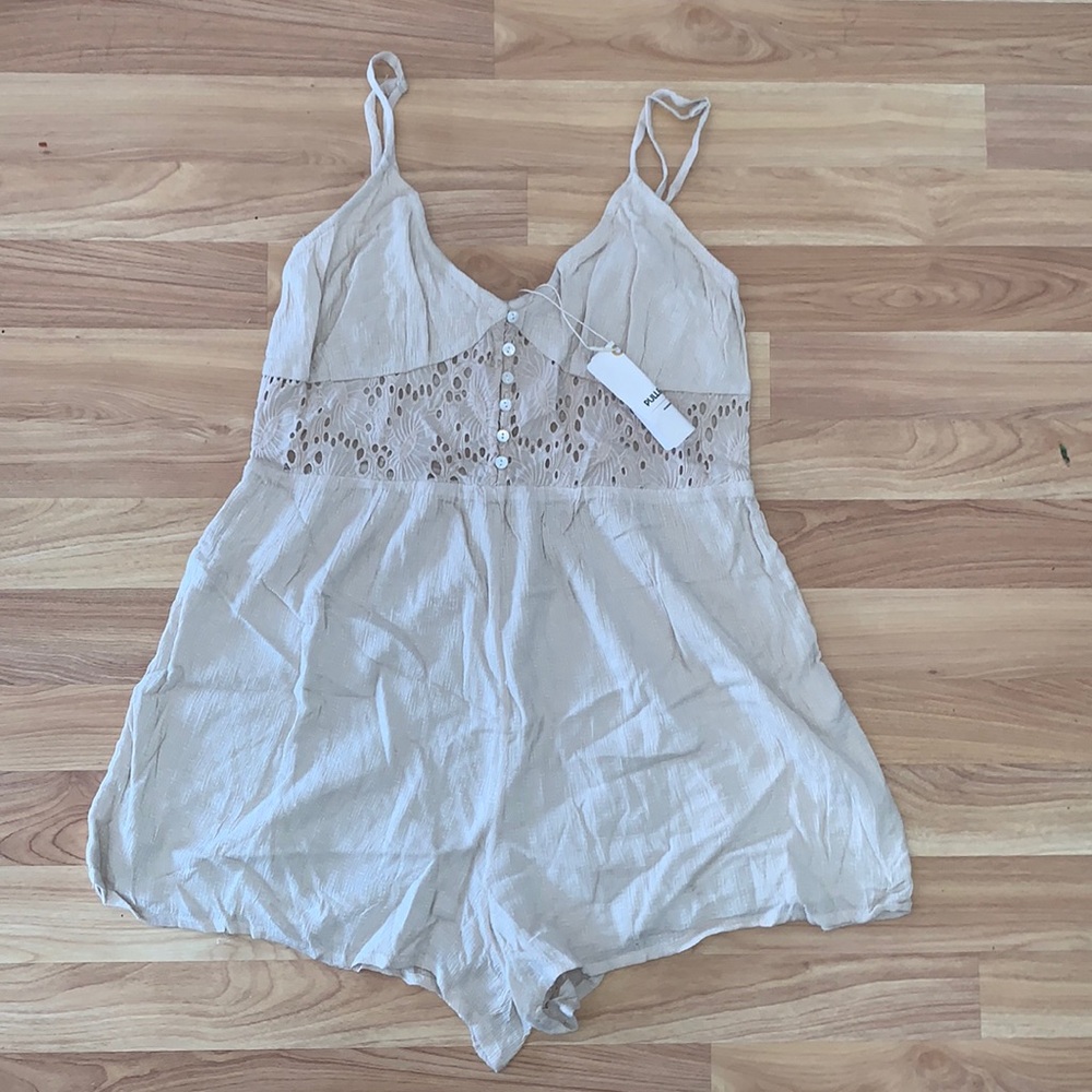 Pull and bear Eyelet Front Romper Size M NEW